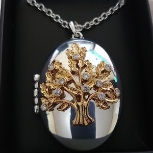 Avon Family Tree Award Locket Necklace